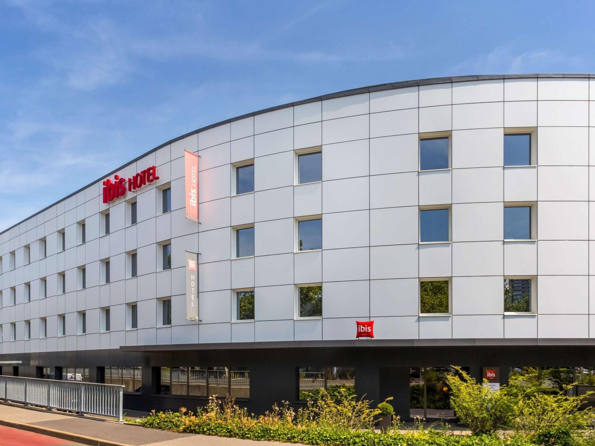 Ibis Geneve Petit Lancy Hotel Екстериор снимка