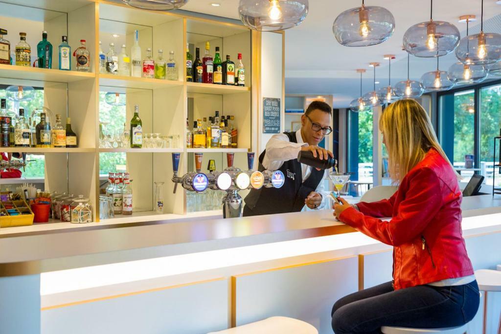 Ibis Geneve Petit Lancy Hotel Екстериор снимка