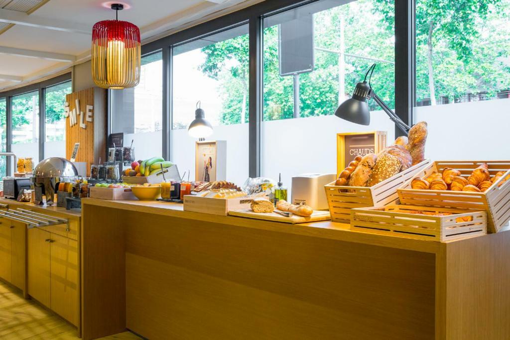 Ibis Geneve Petit Lancy Hotel Екстериор снимка