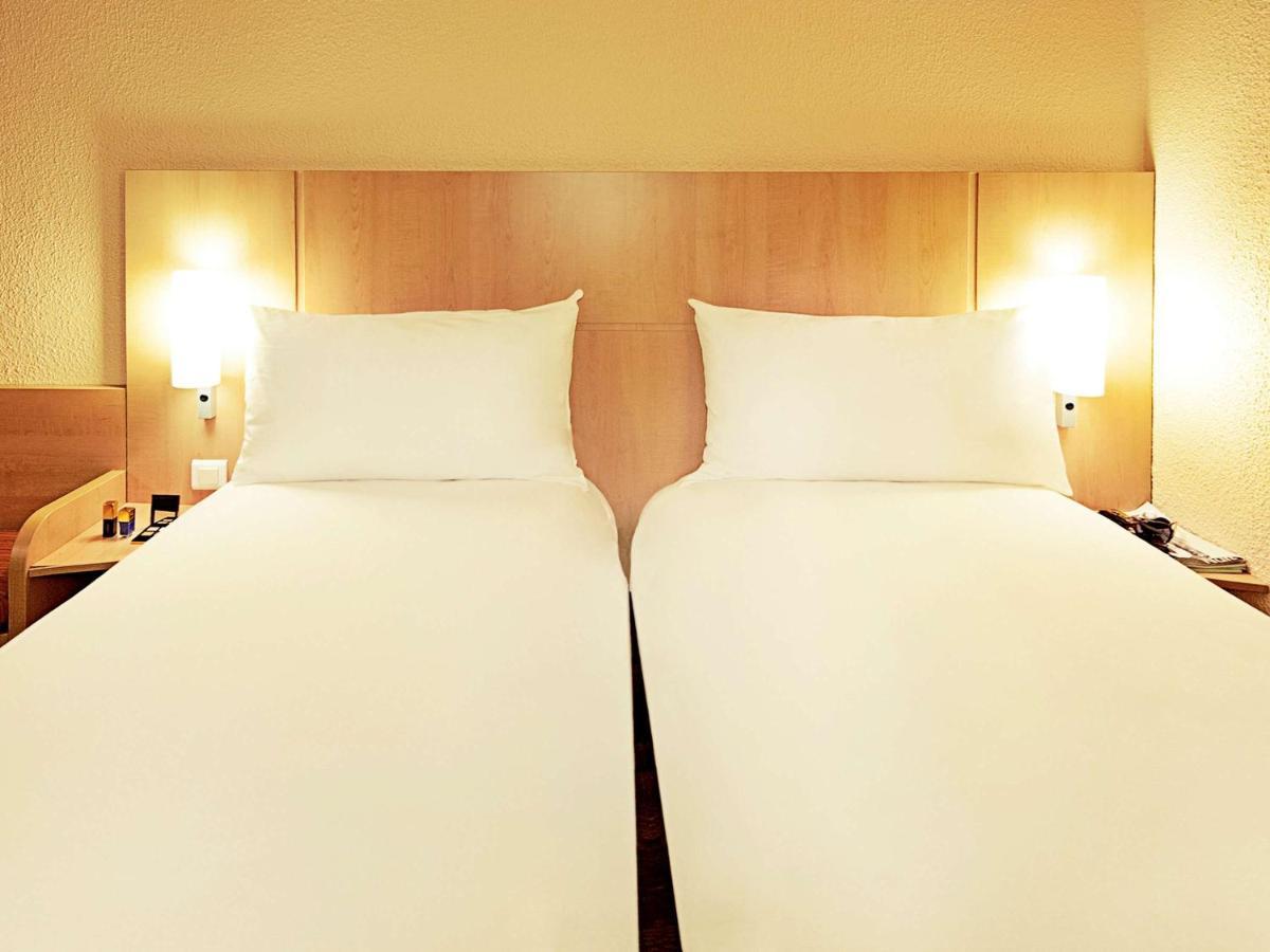 Ibis Geneve Petit Lancy Hotel Екстериор снимка